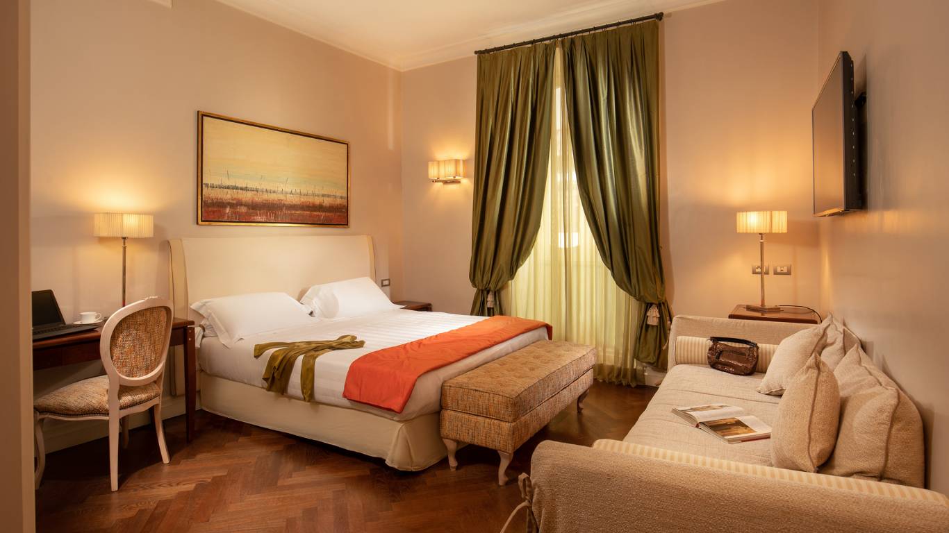 Hotel-Vivaldi-Rome-Vittoria-Suite-room-4-0926