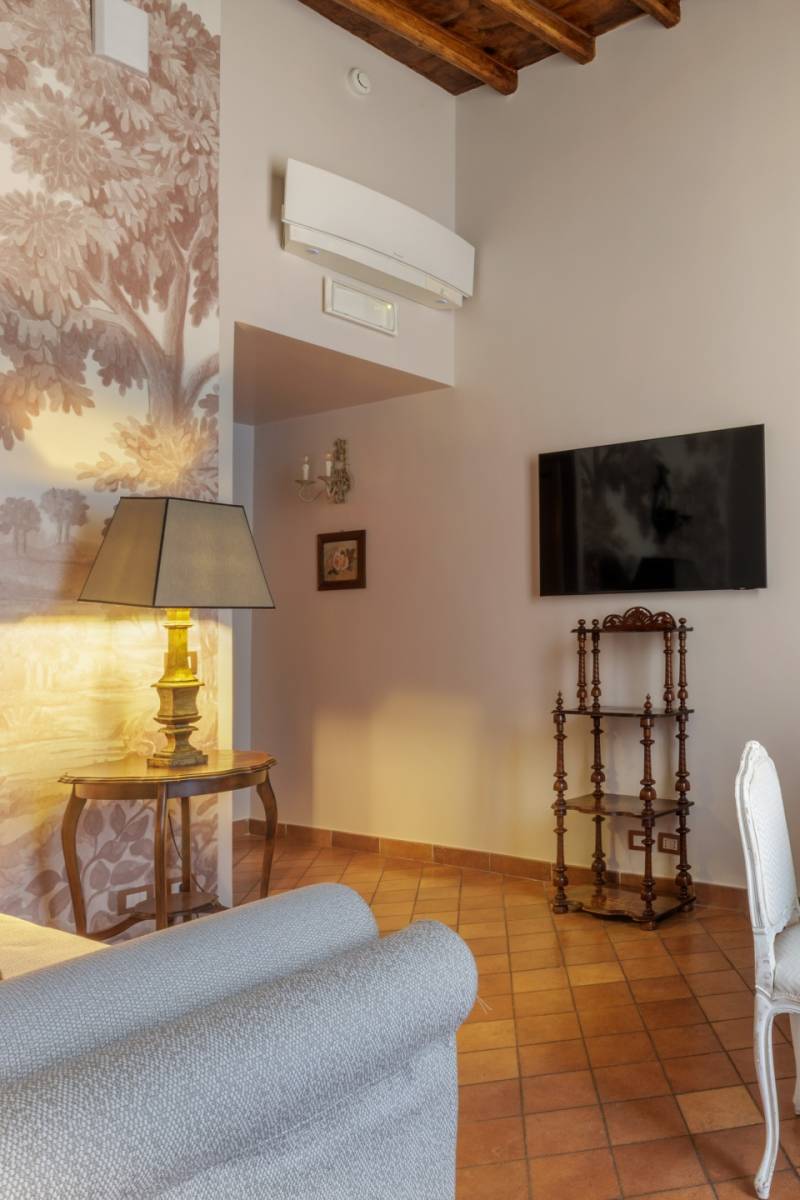 2N7A8833--Via-di-Ripetta-70-Hotel-Mozart-Roma---mobile