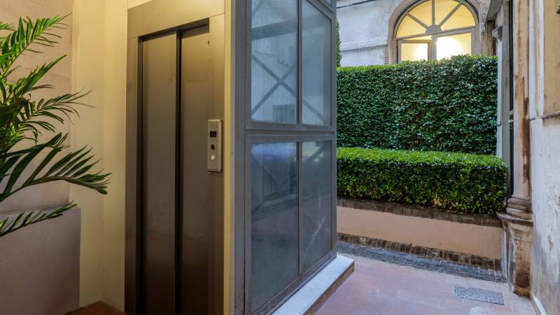 2N7A8901--Via-di-Ripetta-70-Hotel-Mozart-Roma---orizzontale